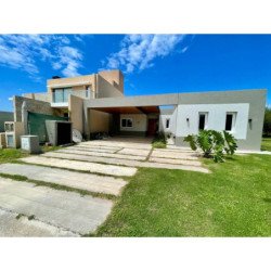 VENTA CASA 3 DORMITORIOS EN LAS CAÑITAS MALAGUEÑO