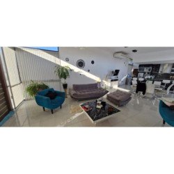 CASA 5 DORMITORIOS Y PILETA EN CAUSANA