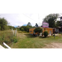 CASA 3 DORMITORIOS Y GRAN TERRENO EN V. DEL LAGO