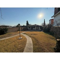 SE VENDE CASA 2 DORMITORIOS - VILLA CARLOS PAZ