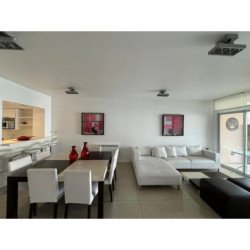 VENTA CASA AMOBLADA CARLOS PAZ CON BAJADA AL LAGO