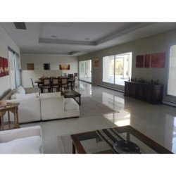 VENTA CASA CATEGORIA PREMIUM COSTA DE LAGO C PAZ