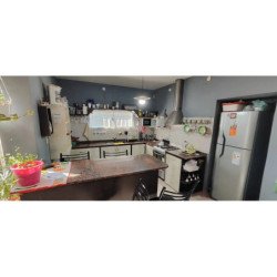 VENTA CASA SAN ANTONIO 3 DORM MAS 2 DPTO PILETA