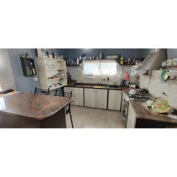 VENTA CASA SAN ANTONIO 3 DORM MAS 2 DPTO PILETA