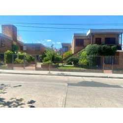 Venta dpto 2 dormitorios frente al lago