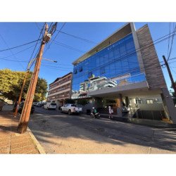 DPTO AMOBLADO CON COCHERA CENTRO CARLOS PAZ
