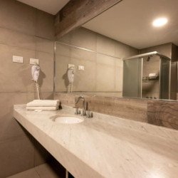 VENTA UNIDAD FUNCIONAL HowardJohnson VA CARLOS PAZ