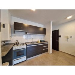 VENTA DPTO 1 DORM CON COCHERA CARLOS PAZ