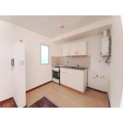 VENTA DEPARTAMENTO 1 DORMITORIO CON PATIO GRAL PAZ