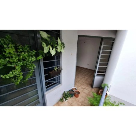 Se vende departamento 1 dormitorio barrio Jardín.