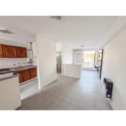 VENTA DEPTO 1 DORMITORIO TERRAZA Y BAULERA ALBERDI