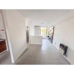 VENTA DEPTO 1 DORMITORIO TERRAZA Y BAULERA ALBERDI