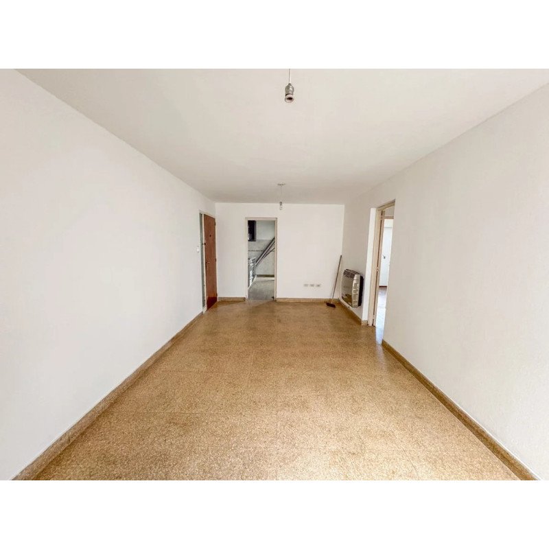 VENTA DEPARTAMENTO DOS DORM Y MEDIO EN ALBERDI