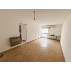 VENTA DEPARTAMENTO DOS DORM Y MEDIO EN ALBERDI